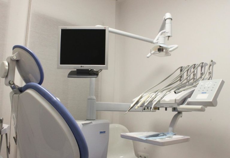 Jak wygląda pierwsza wizyta u ortodonty?