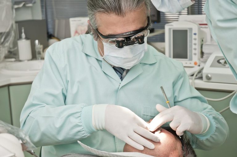 Jak często odwiedzasz kliniki stomatologiczne?