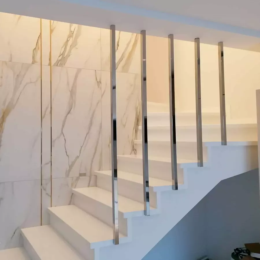 Nowoczesne balustrady: idealne połączenie niezawodnego bezpieczeństwa i unikalnego designu